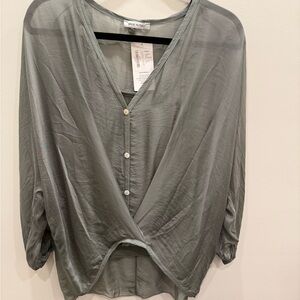Women’s sz med overlay blouse top